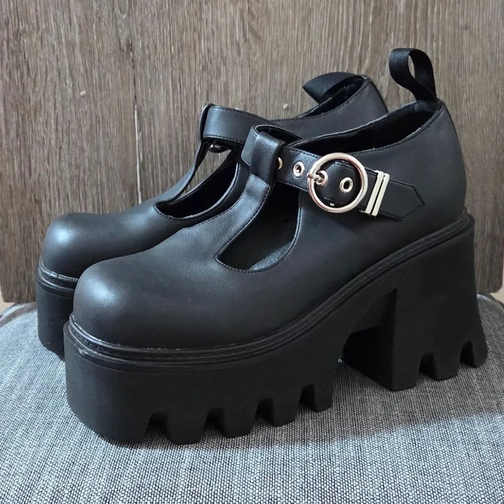 LaModa Raven Answer Me Platform Mary Janes Size 5